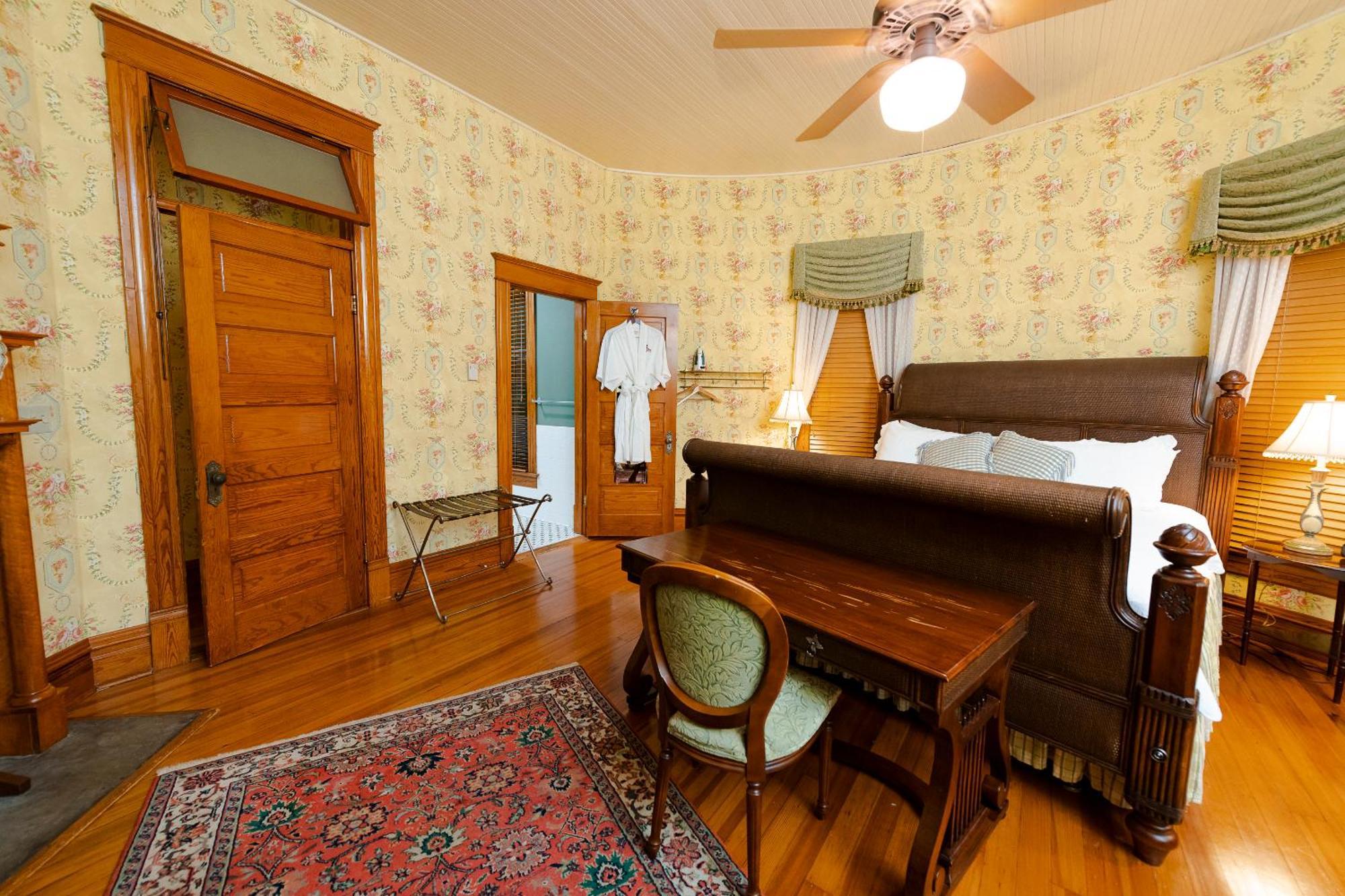 Hotel Captain Henderson House Arkadelphia Habitación foto