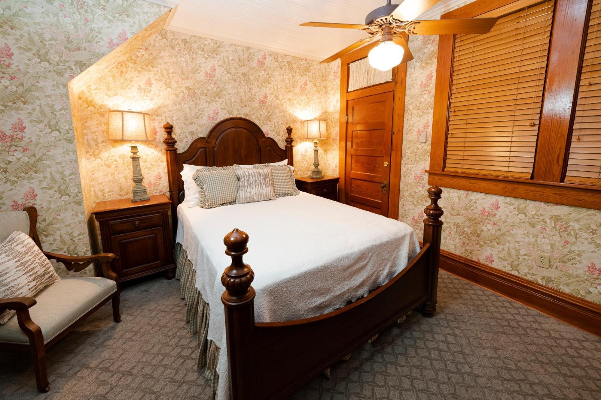 Hotel Captain Henderson House Arkadelphia Habitación foto