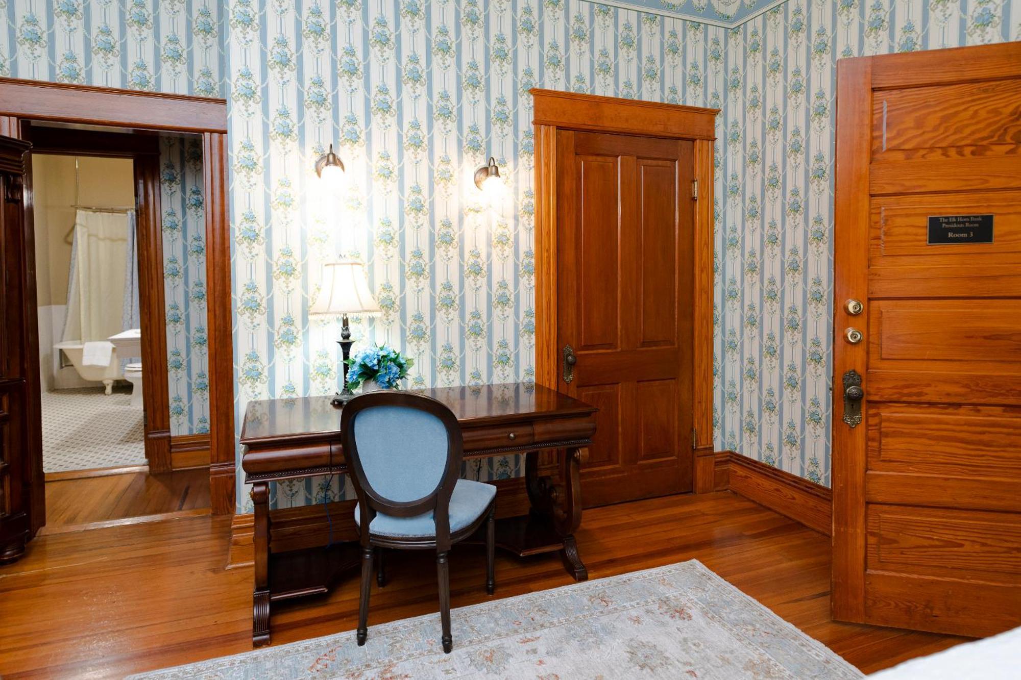 Hotel Captain Henderson House Arkadelphia Habitación foto